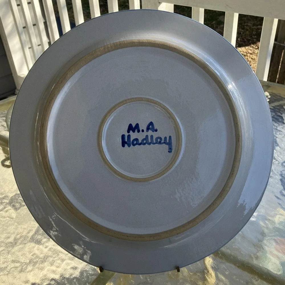 MA Hadley Merry Christmas Tree Serving Platter or chop plate 12.75